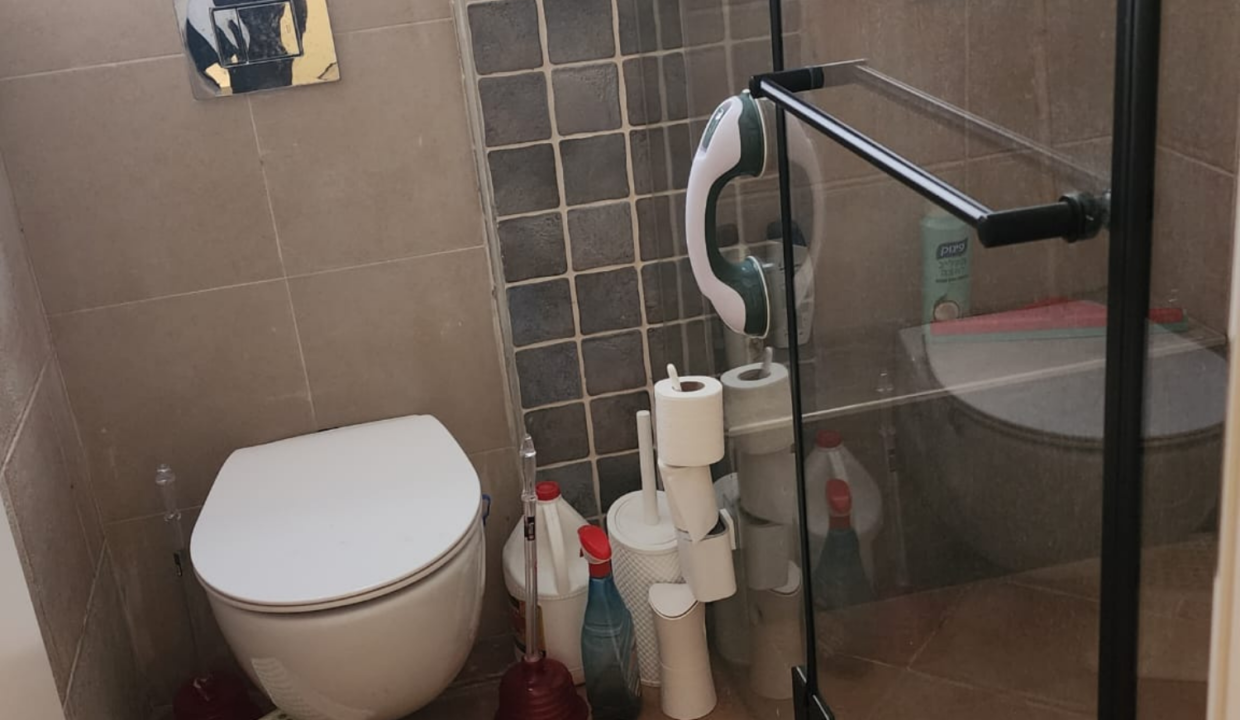 למכירה דירה   בבת ים  גן  העיר