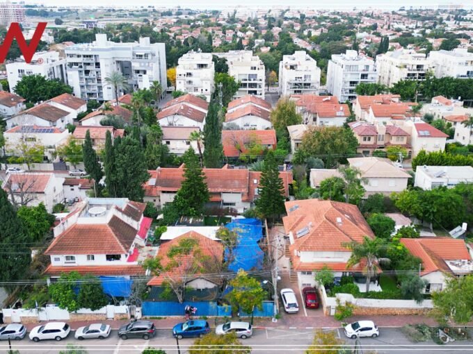 מגרש מדהים רחוב ברנדס רעננה